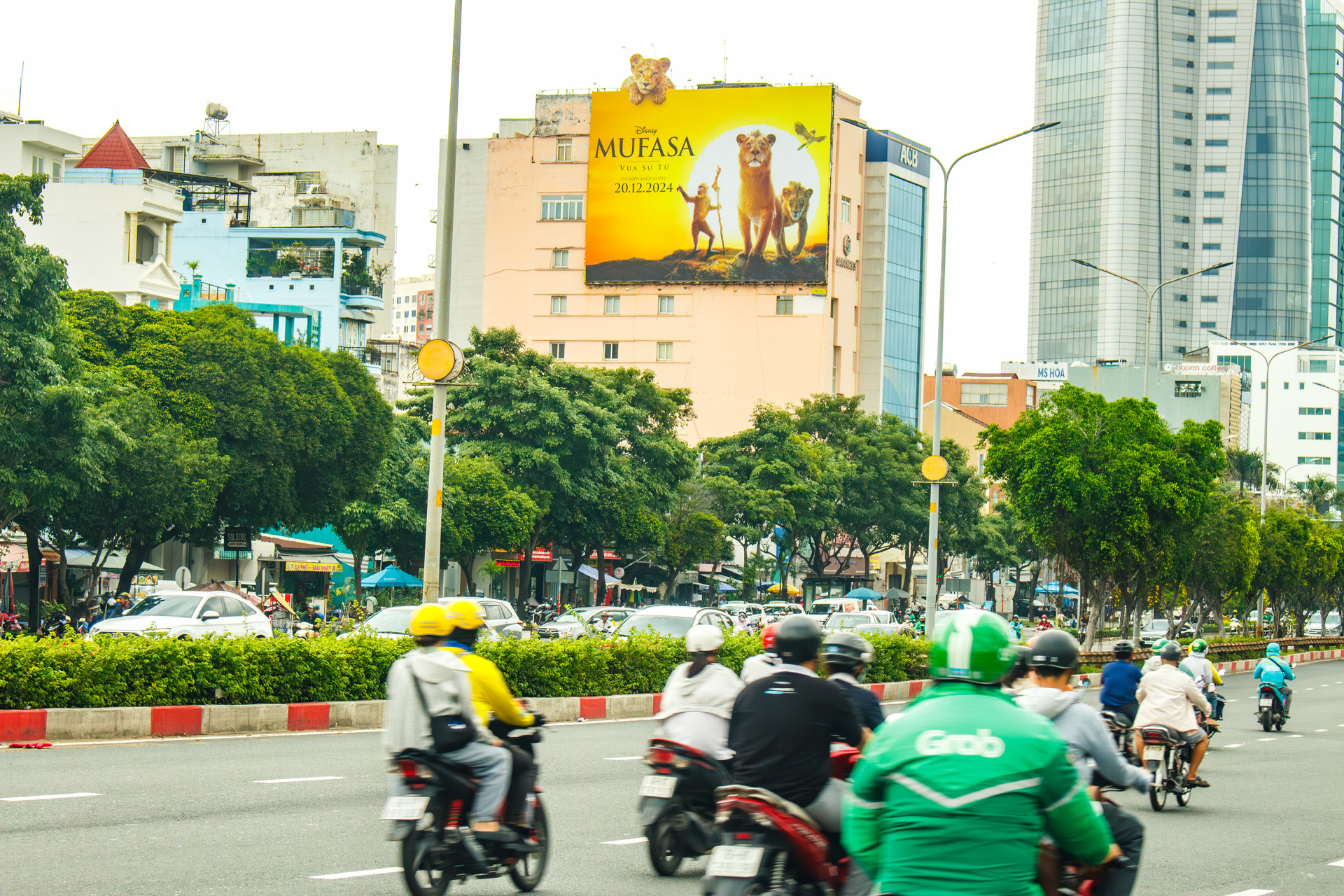 Billboard Cầu Điện Biên Phủ