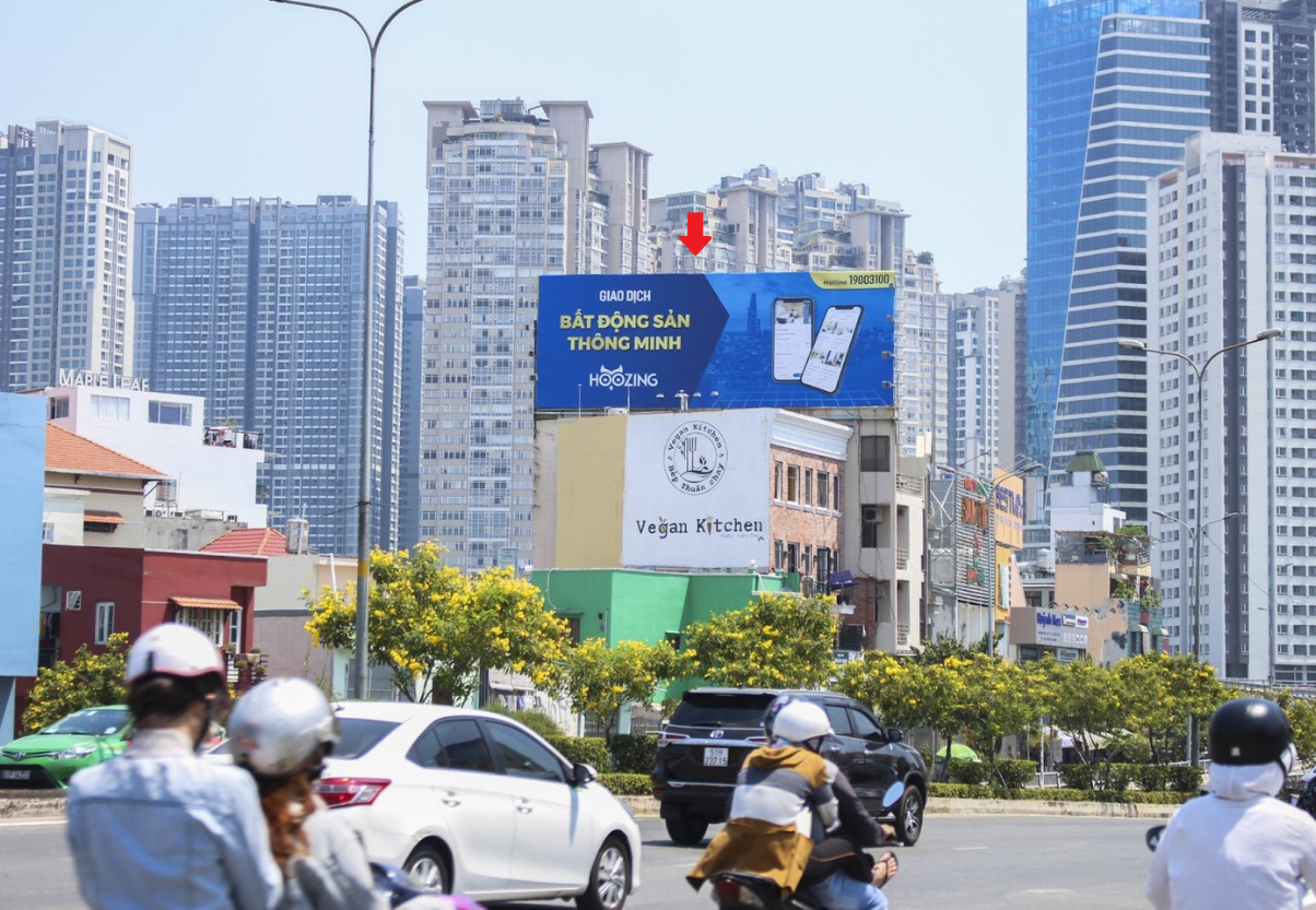 Billboard Cầu Văn Thánh 2