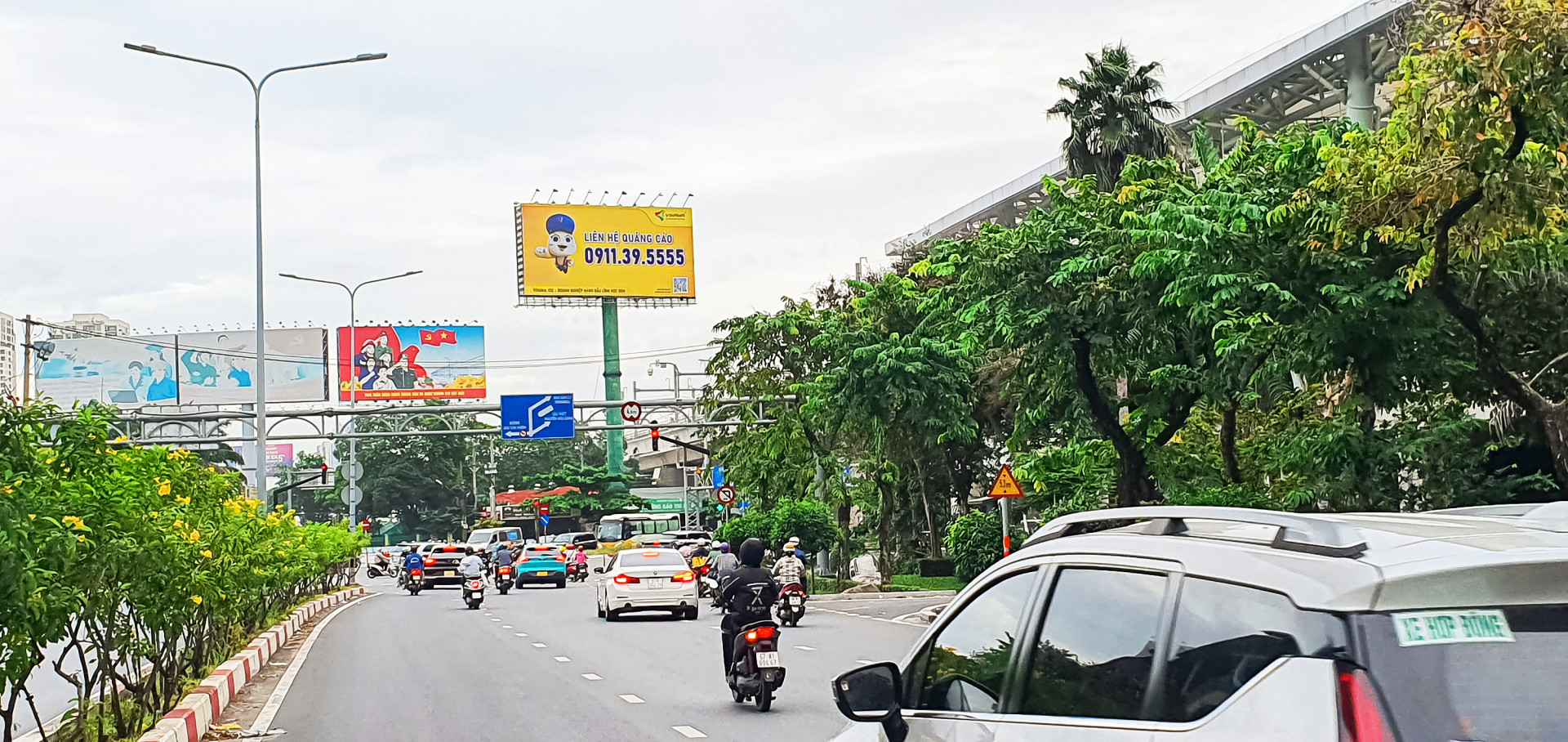 Billboard Cầu Sài Gòn (2), Bình Thạnh