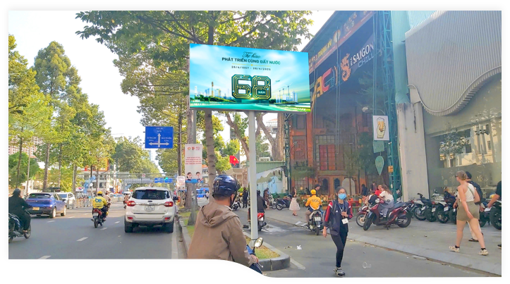 Billboard Đường Trần Hưng Đạo, Quận 1 (13 Trụ)