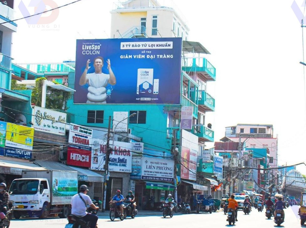 Vòng xoay Tân Thuận 1
