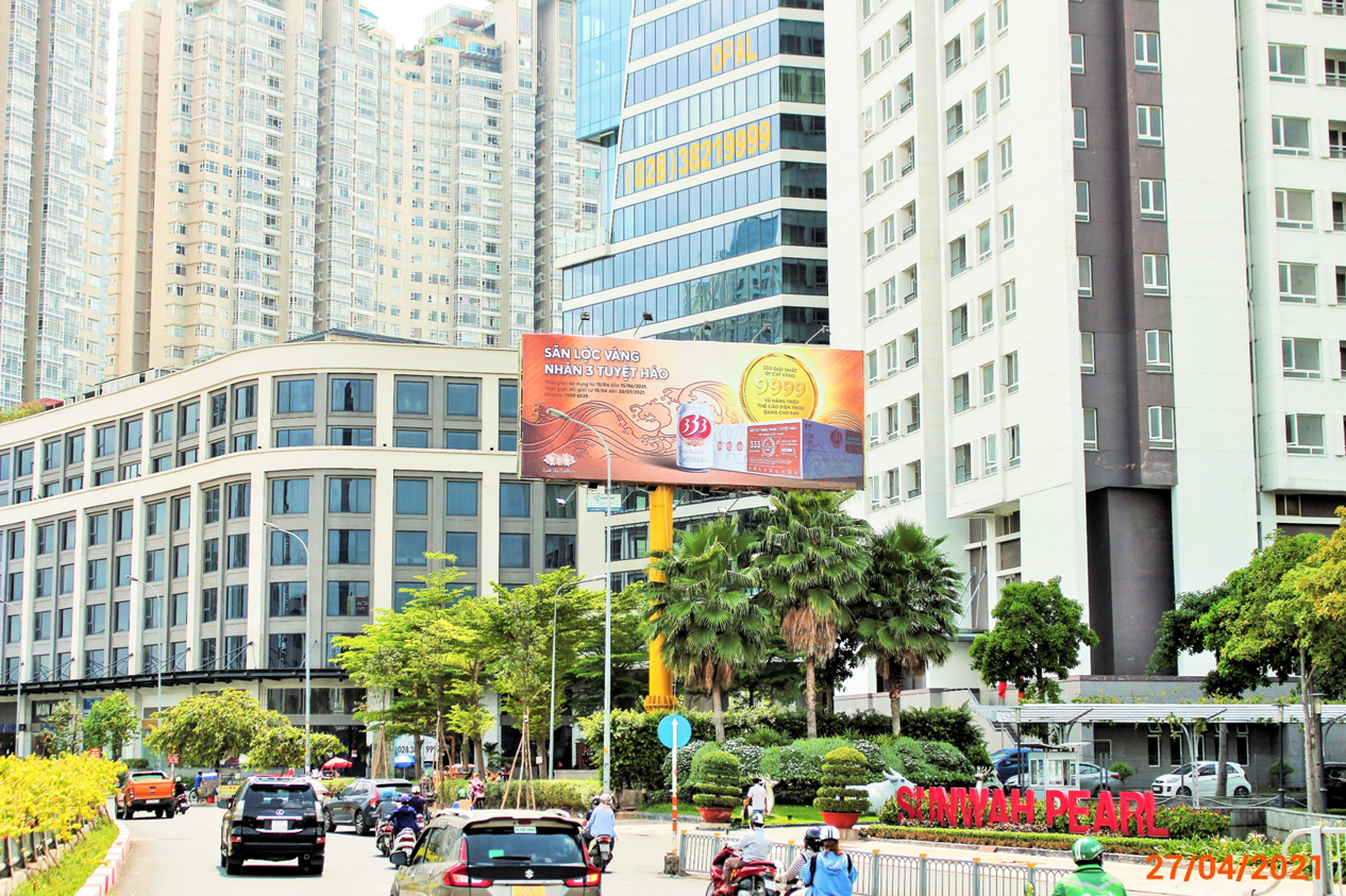 Billboard Cầu vượt Thủ Thiêm