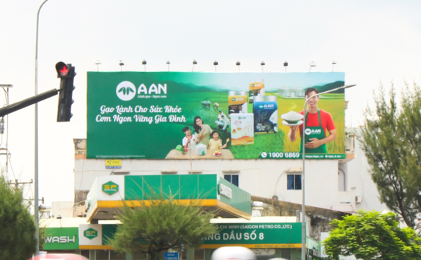 Billboard Ngã 5 Nguyễn Oanh - Nguyễn Văn Lượng - Lê Hoàng Phái