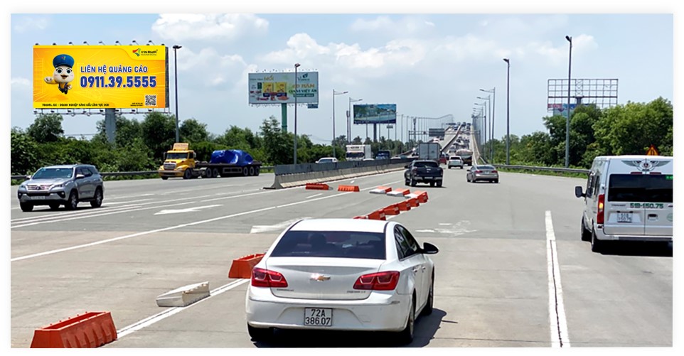 Billboard Khu vực trạm thu phí Long Phước - Cao tốc TP. HCM Long Thành