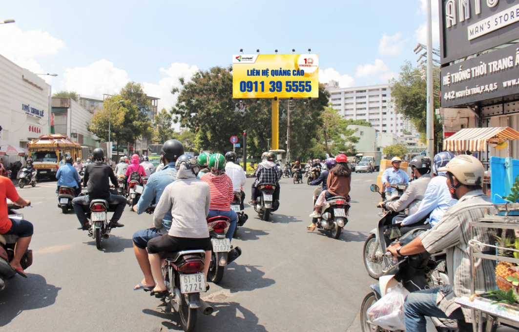 Billboard Mũi tàu Trần Phú - Nguyễn Trãi (Công viên An Bình), Quận 5, Tp. Hồ Chí Minh