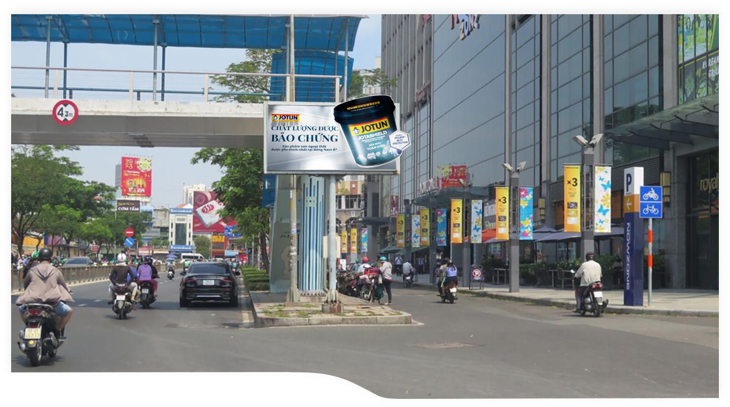 Billboard Đường Nguyễn Văn Cừ, Quận 1 (8 Trụ)
