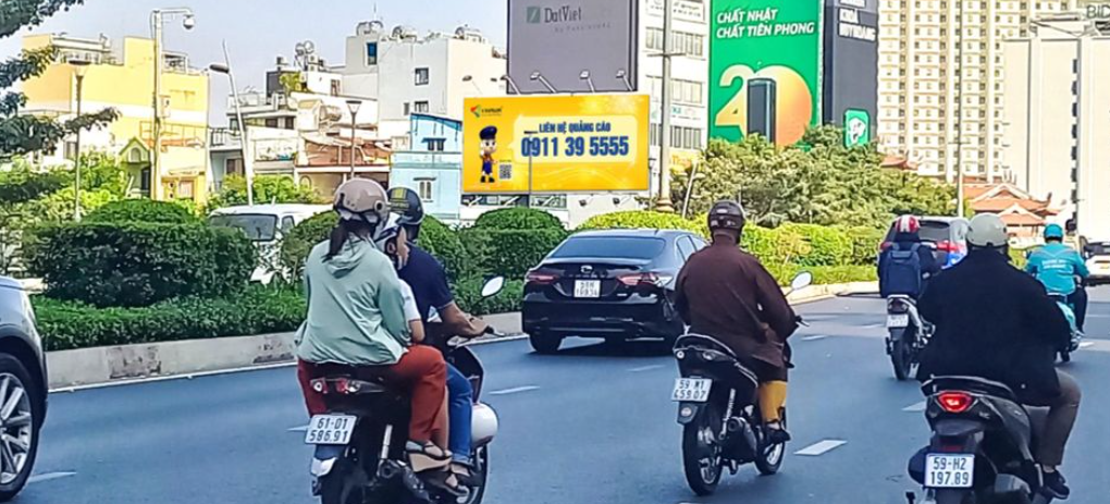 Billboard Góc đường Hoàng Sa – Cầu Công Lý (539 Hoàng Sa), Quận 3, TP. HCM