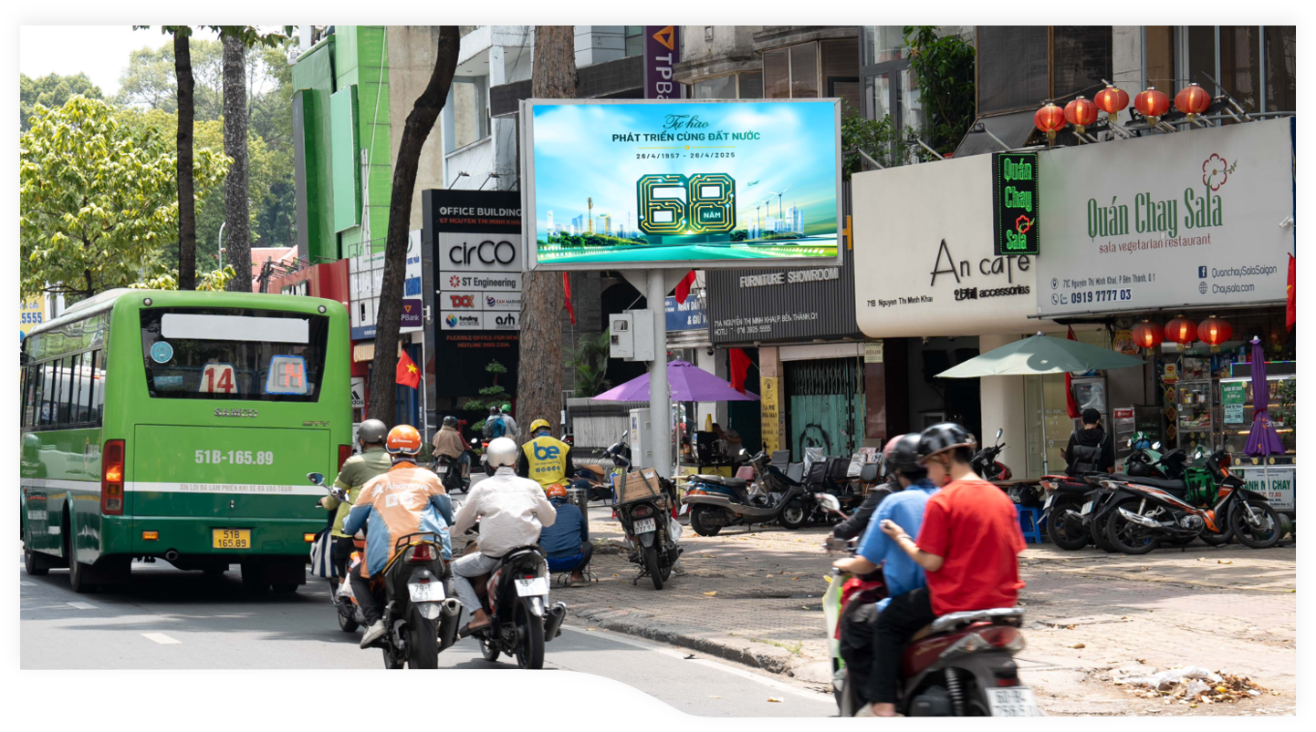 Billboard Đường Nguyễn Thị Minh Khai, Quận 3 ( 7 Trụ)