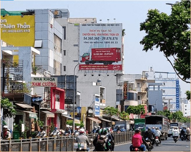 Bảng quảng cáo ngoài trời ngã ba Lũy Bán Bích – Thạch Lam, quận Tân Phú, Hồ Chí Minh