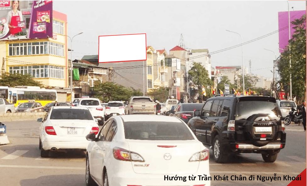 Bảng quảng cáo ngoài trời ngã ba Trần Khát Chân – Nguyễn Khoái, quận Hoàng Mai, Hà Nội