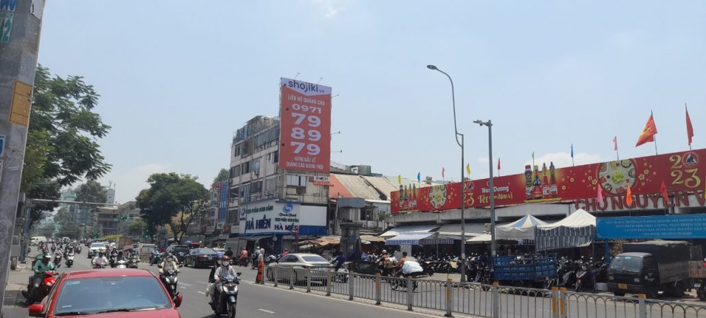 Bảng quảng cáo ngoài trời Lê Văn Sỹ, quận 3