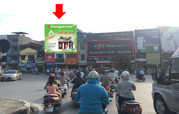 Bảng quảng cáo ngoài trời Ngã ba Lê Duẩn – Trần Nhân Tông, quận Hoàn Kiếm, Hà Nội