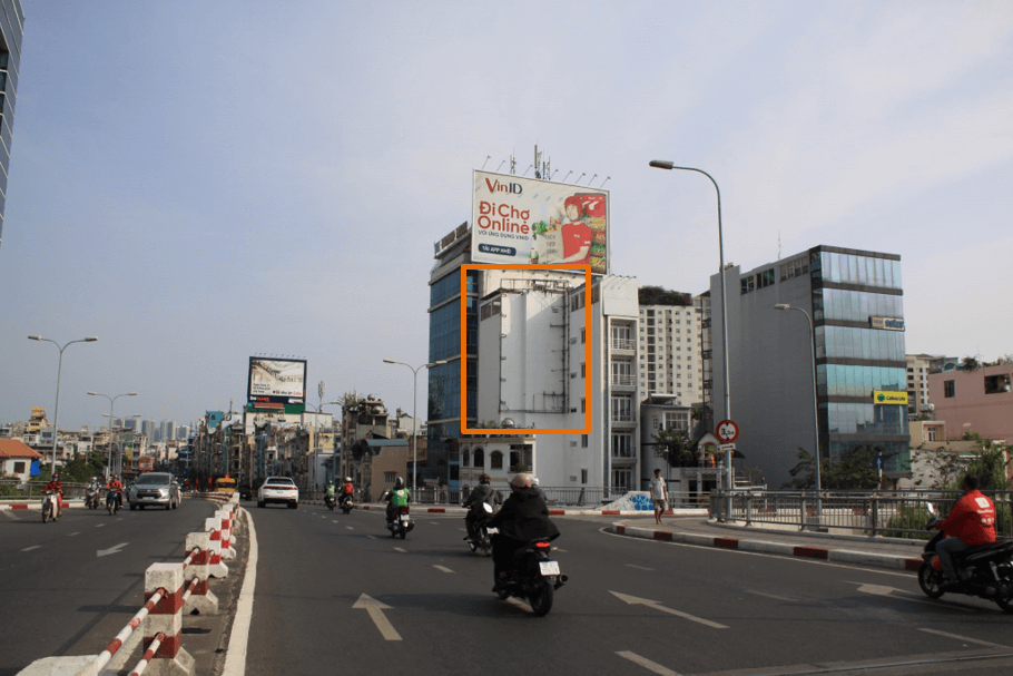 Bảng quảng cáo ngoài trời 80A Bến Vân Đồn, quận 4, Hồ Chí Minh