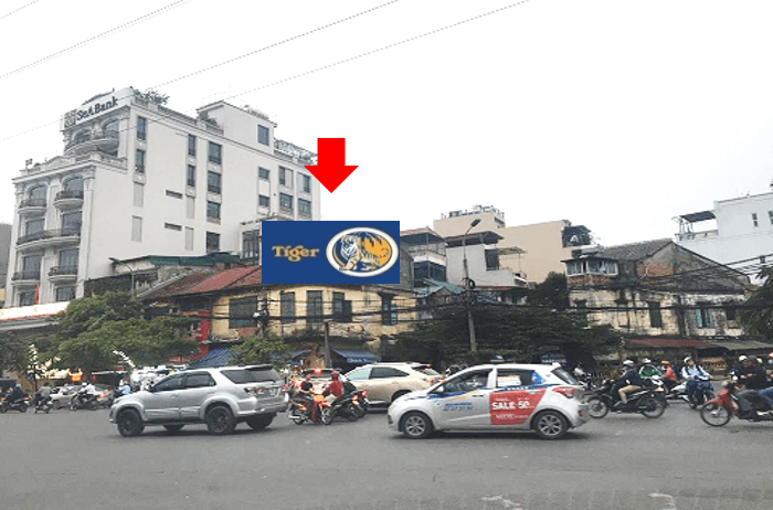 Bảng quảng cáo ngoài trời cầu Long Biên, quận Hoàn Kiếm, Hà Nội
