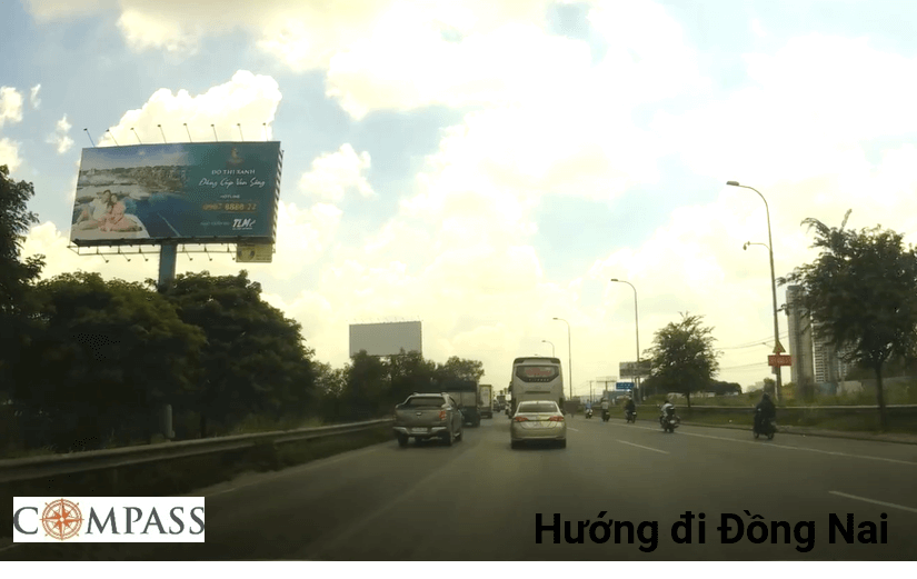 Bảng quảng cáo ngoài trời trụ ngã ba công viên An Phú, quận 2 Hồ Chí Minh