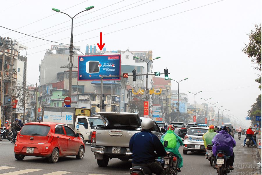 Bảng quảng cáo ngoài trời ngã tư Giải Phóng – Sông Sét, quận Hoàng Mai, Hà Nội