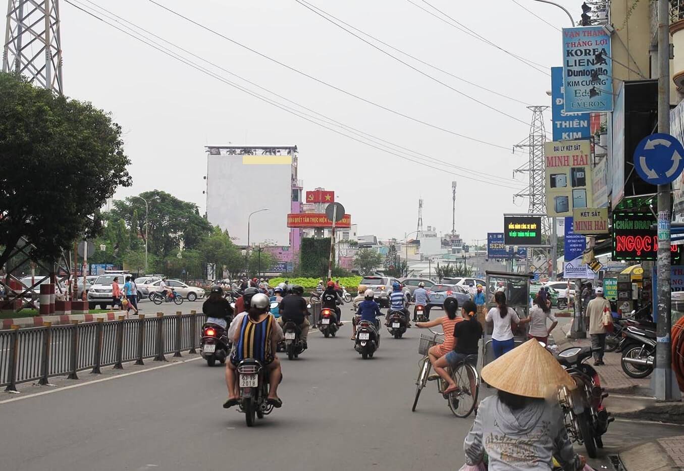 Bảng quảng cáo ngoài trời 838 Hồng Bàng, quận 5, Hồ Chí Minh