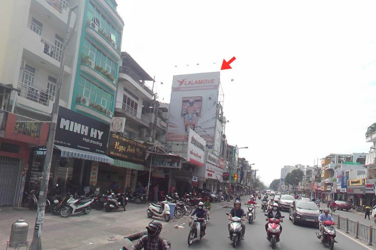 1 Panel Vertical Wall-mounted Pano Billboard tại 342 Ly Thai To, Ban Co Ward, Ho Chi Minh City