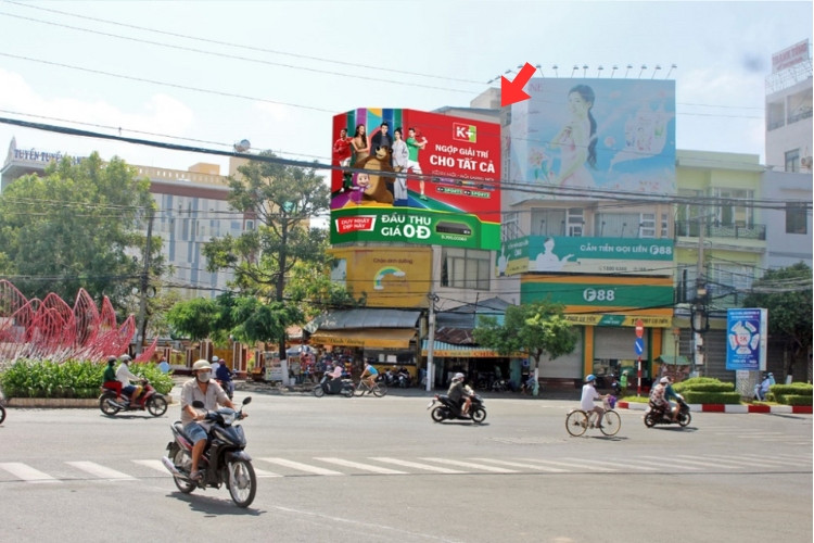 1 bảng quảng cáo treo tường nằm ngang tại 39 Trần Phú, phường Hòa Bình, Cà Mau