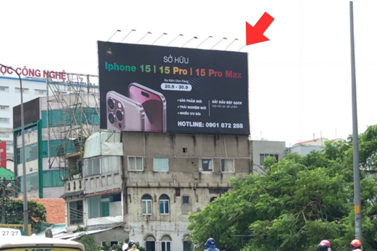 1 Panel Horizontal Wallscape Billboard at 02 Đien Bien Phu, Gia Dinh Ward, Ho Chi Minh City (Van Thanh Bridge)