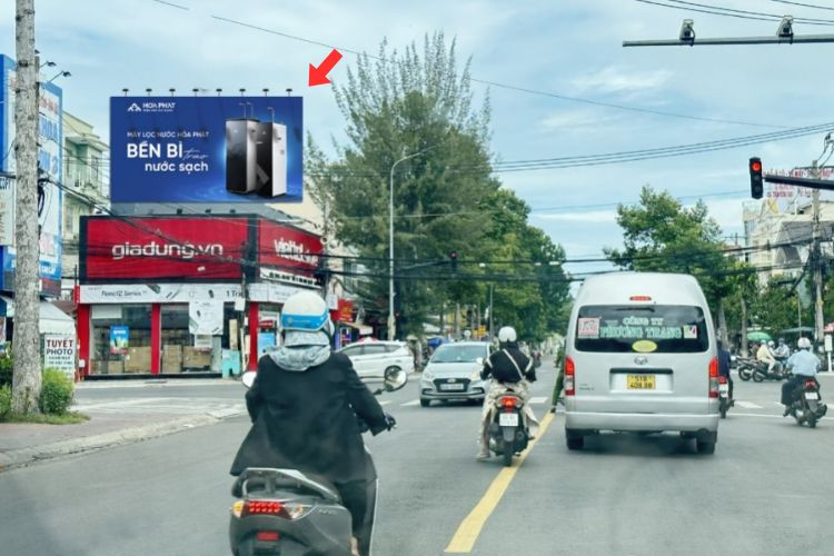 1 mặt Bảng quảng cáo treo tường tại 285 Trần Hưng Đạo, Ngã tư Trần Hưng Đạo - Thủ Khoa Huân, Phan Thiết, Lâm Đồng