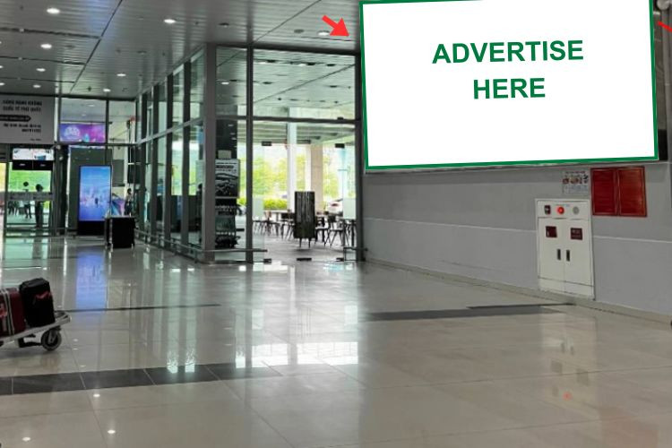 1 Bảng hộp đèn cánh phải cửa ra, khu vực cách ly Ga đến Quốc Nội, Sân bay Quốc tế Phú Quốc