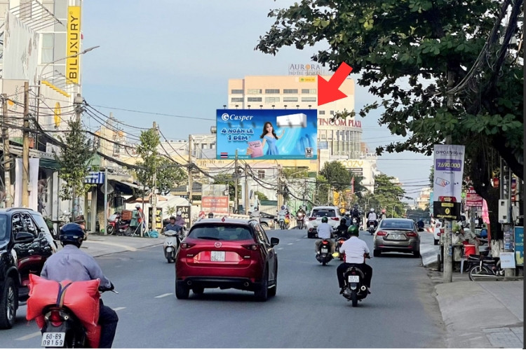 1 bảng quảng cáo treo tường nằm ngang tại 215 đường Phạm Văn Thuận, phường Tam Hiệp, Đồng Nai