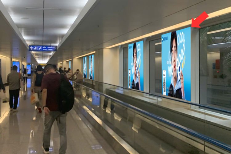 24 Panel Horizontal Airport Lightbox Billboard tại Tan Son Nhat International Airport, Tan Son Hoa Ward, Ho Chi Minh City (T2 Station - inside the baggage claim area)