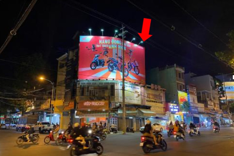 1 bảng quảng cáo treo tường nằm ngang tại 84 Điện Biên Phủ, phường Buôn Ma Thuột, Đắk Lắk